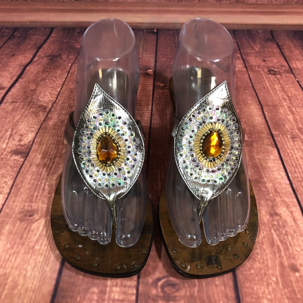 Chinese Laundry Beaded Peacock Sandals Sz 7M s255